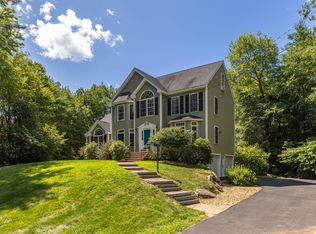 221 Oak Hill Rd, Barrington, NH 03825
