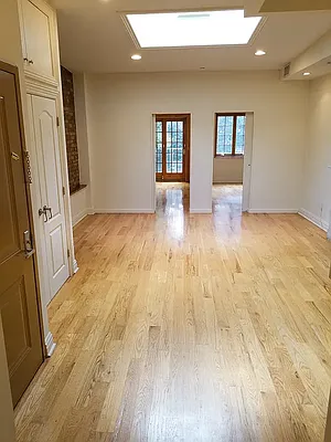 Living room, photo 2