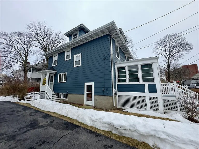 50 Cushing St — Photo 2