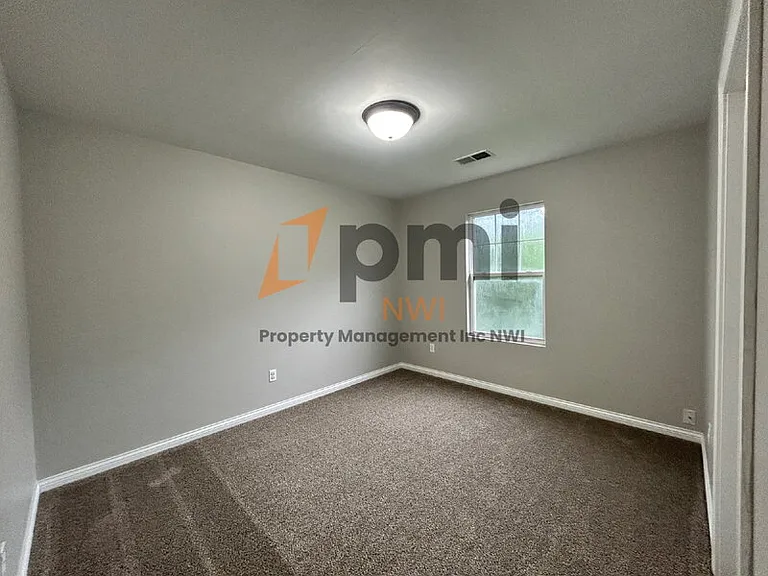 4000 Silhavy Rd — Photo 14