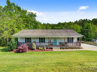 1201 Brown Dr, Morganton, NC 28655