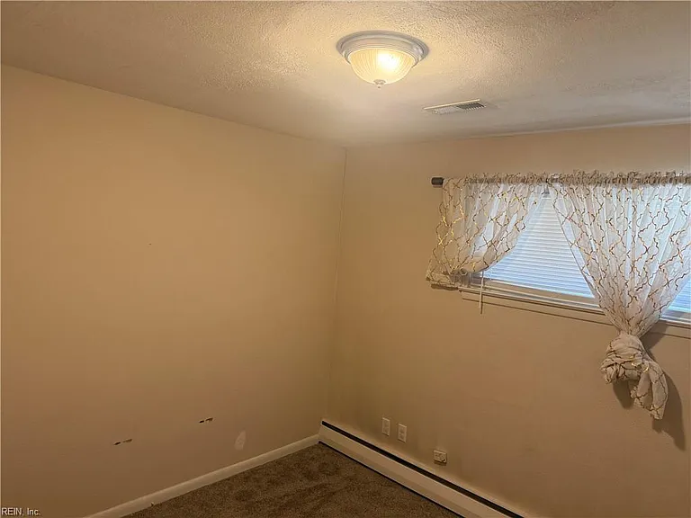 2524 E Little Creek Rd — Photo 4