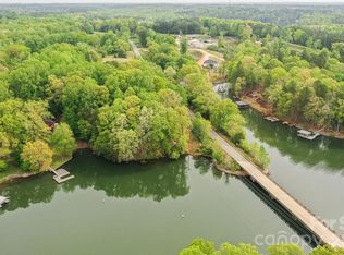 3618 Tee St, Sherrills Ford, NC 28673