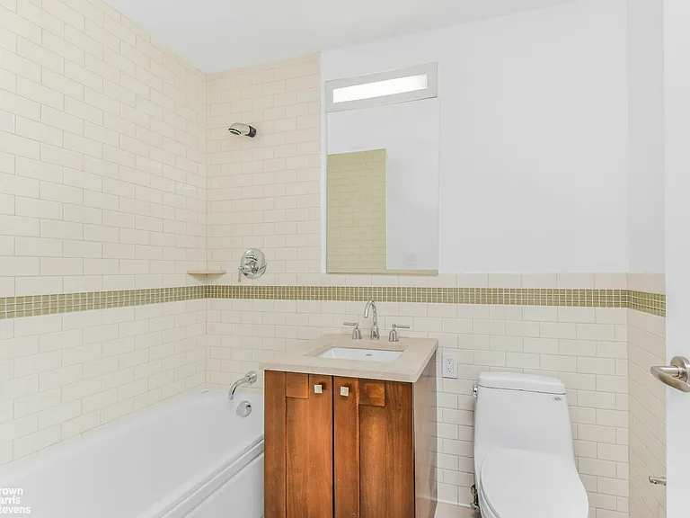 640 W 237th St #10C — Photo 6