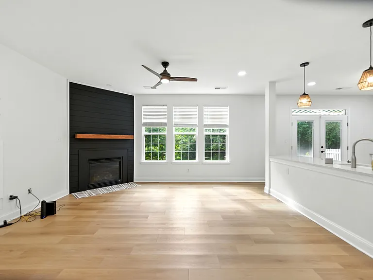 3018 Silver Charm Cir #1 — Photo 12