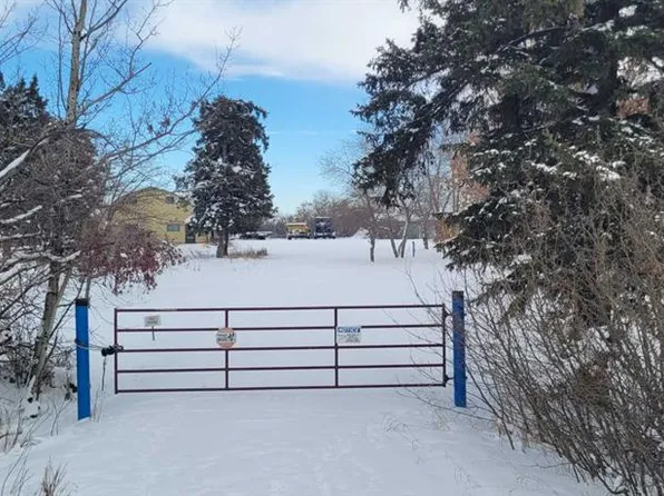 38449 State Highway 20, Sylvan Lake, AB T4S 1Z7