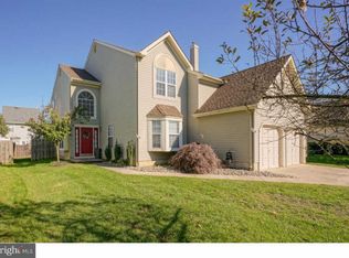 15 Ballinger Way, Mount Laurel, NJ 08054