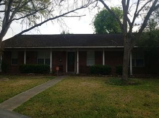 1907 Amy Dr, Baytown, TX 77520