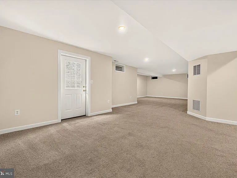 6430 Bellevue Pl — Photo 31