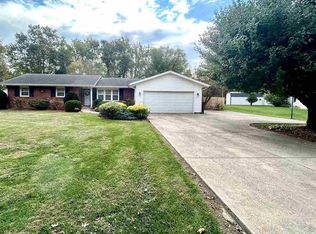 801 Morning Glory Ln, Connersville, IN 47331