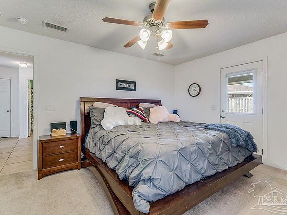 3rd image of 4862 Genevive Ct