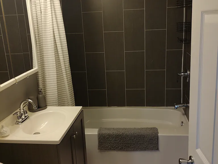 605 E Jane St — Photo 11