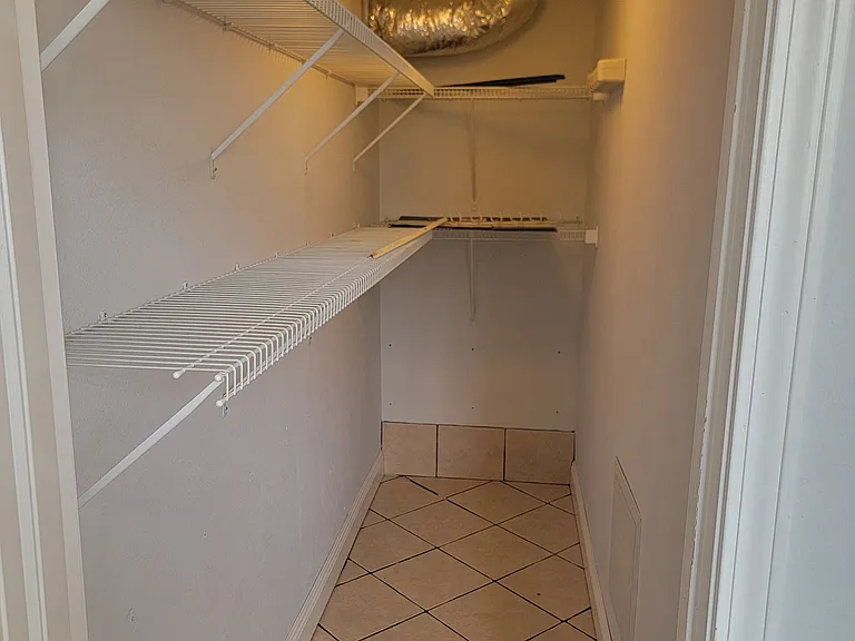 740-42 Louque Pl #742-A — Photo 11