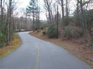 105 Pleasant Dr, Black Mountain, NC 28711