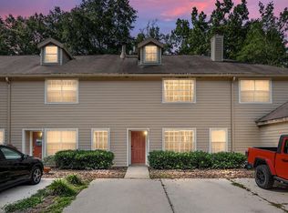 5273 SW 97th Dr, Gainesville, FL 32608