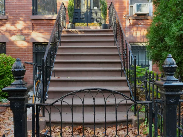 385 Herkimer Street image 13 of 13