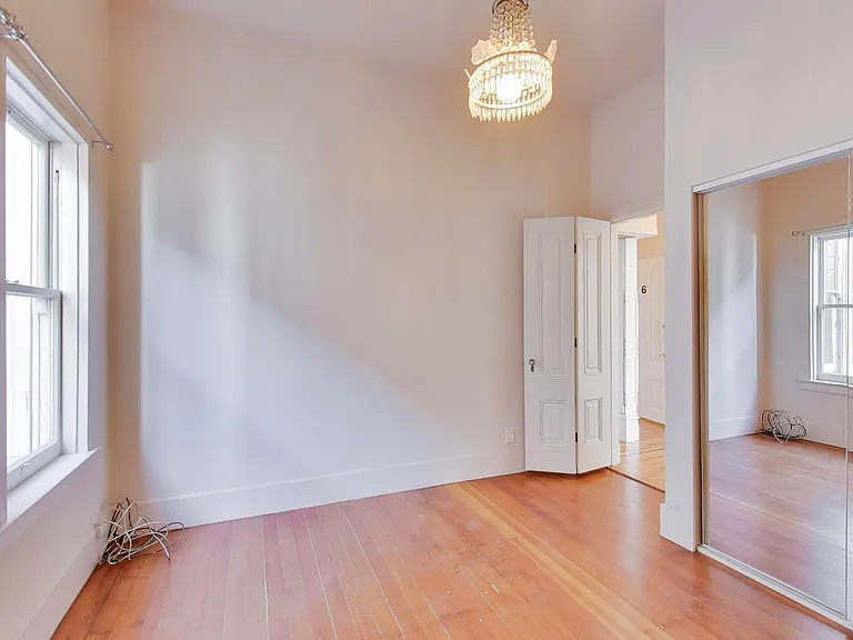2160 Vallejo St #5-6 — Photo 12