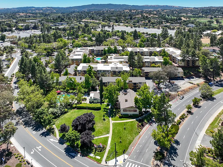 The Crest Pleasant Hill — Photo 27