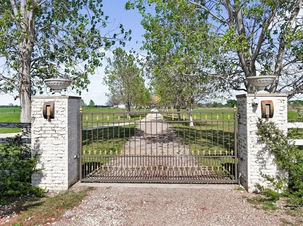 3218 Canaan Church Rd, Crawford, TX 76638