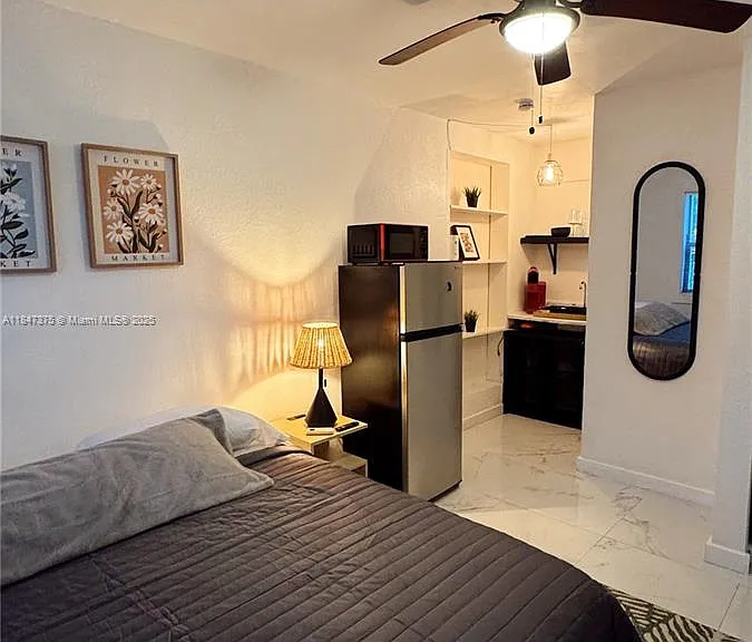 460 NW 109th St #STUDIO — Photo 2