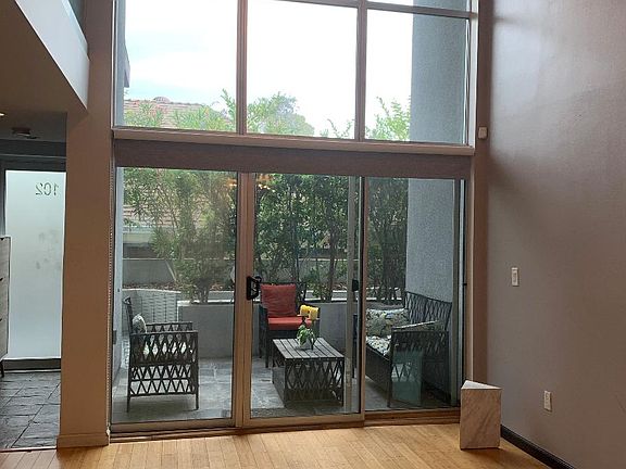 3rd image of 1029 N Vista St #3