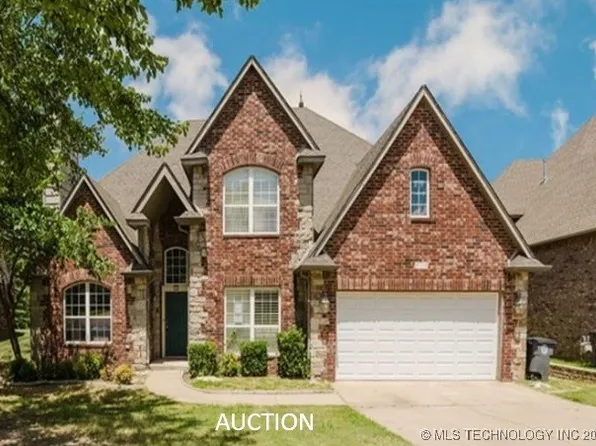 9115 E 76th Pl, Tulsa, OK 74133