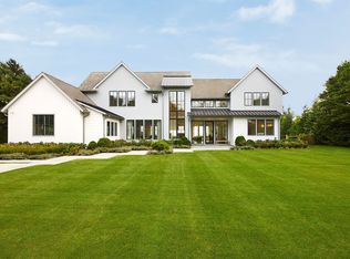 365 Lopers Path, Water Mill, NY 11976