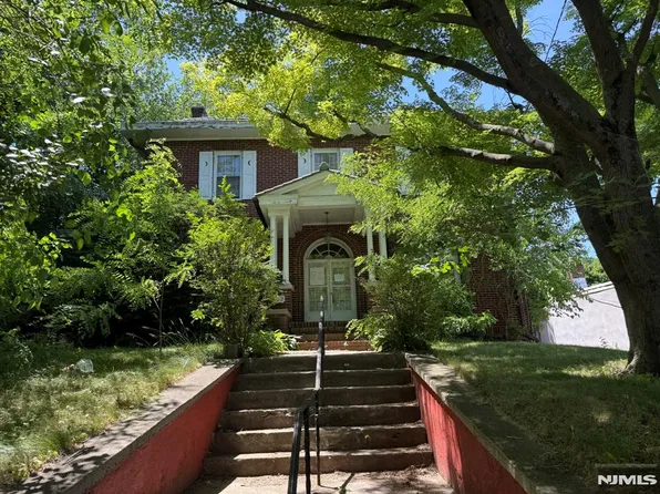 452 Central Ave, Orange, NJ 07050