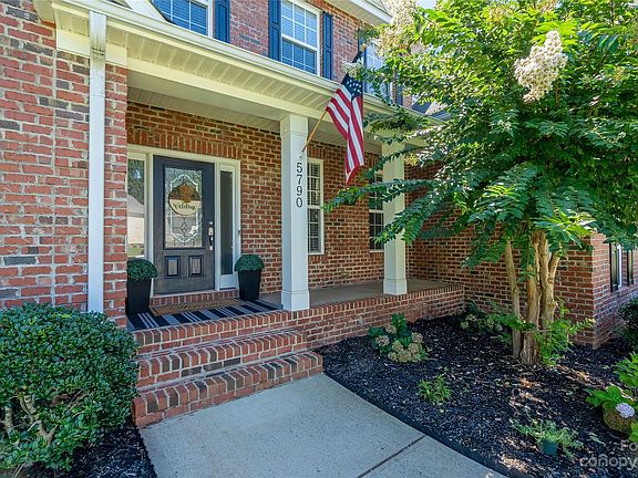 5th image of 5790 Tipperary Dr