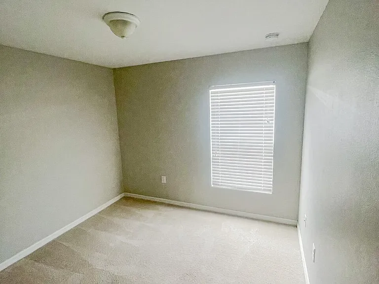 3872 Shimmering Oaks Dr — Photo 11