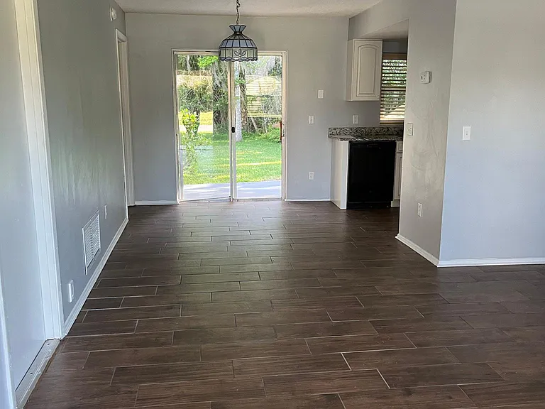15 Laurel Oaks Cir — Photo 2