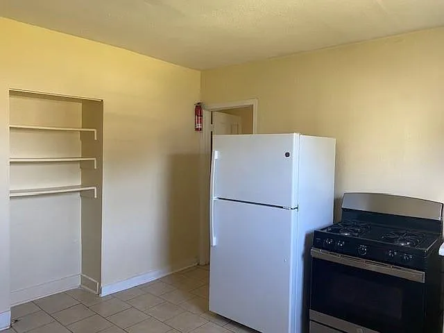 218 N Salcedo St — Photo 10