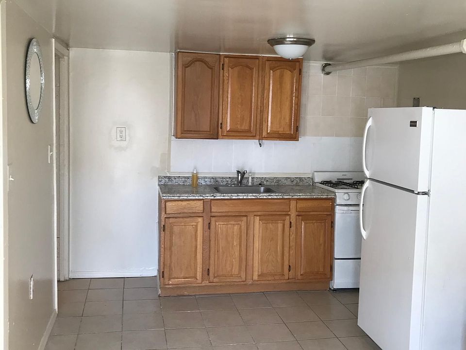 2nd image of 11845 Nashville Blvd