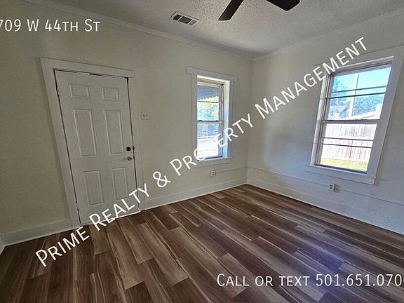 2nd image of 709 W 44th St