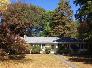 40 Brookdale Rd, Natick, MA 01760