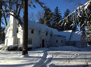 944 Allens Creek Rd, Rochester, NY 14618