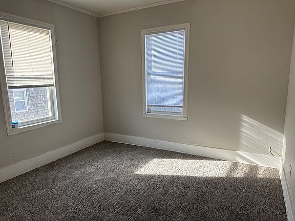 5th image of 3811 Peters Ave #5