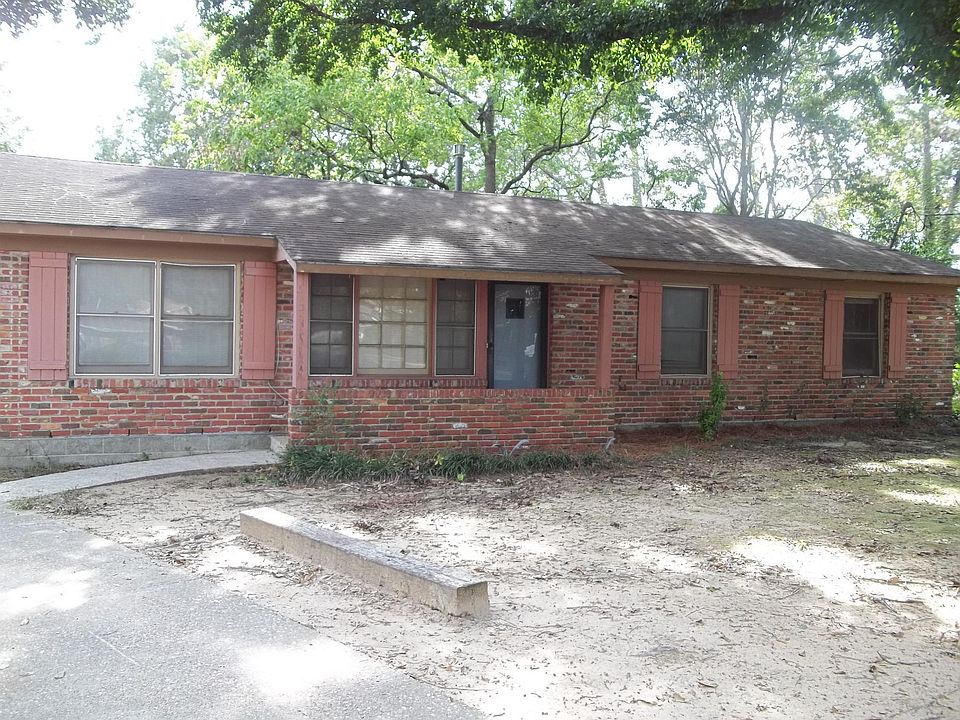 Front of hom