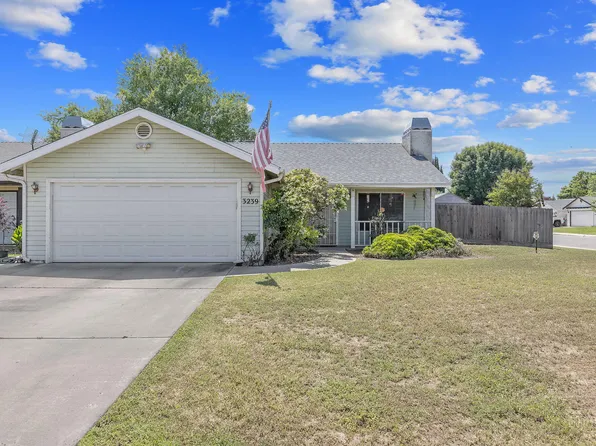3239 W Packwood Court, Visalia, CA 93277