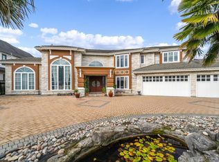 7351 Grandy Rd, Richmond, BC V7C3T4