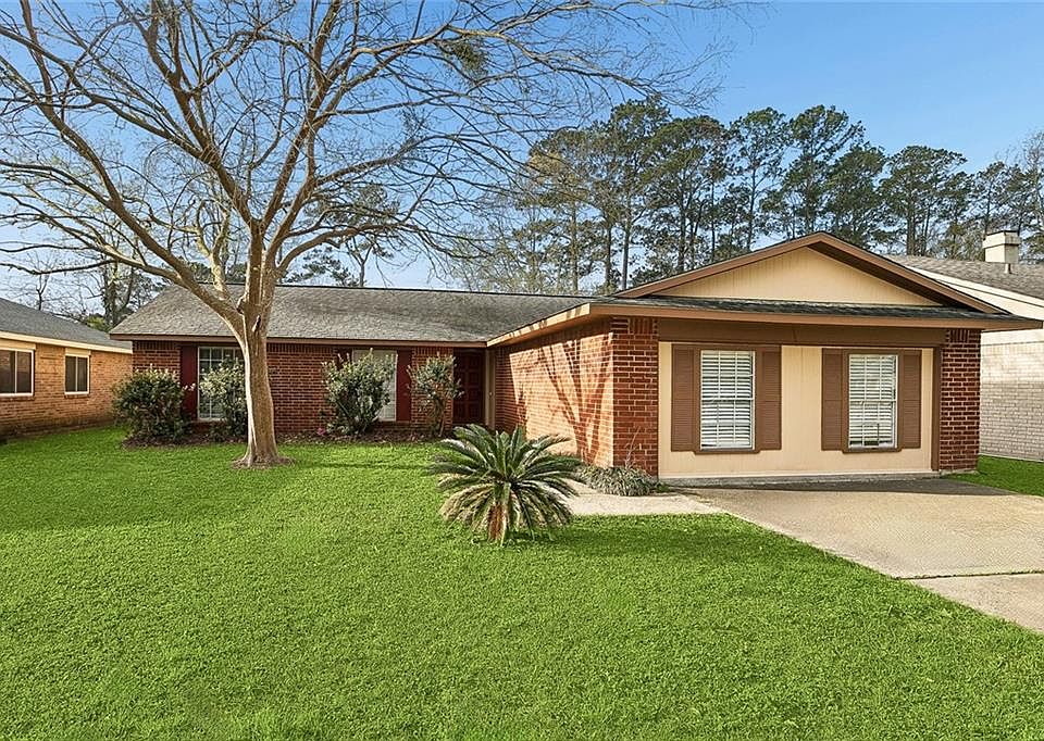 1st image of 465 Ridgewood Loop