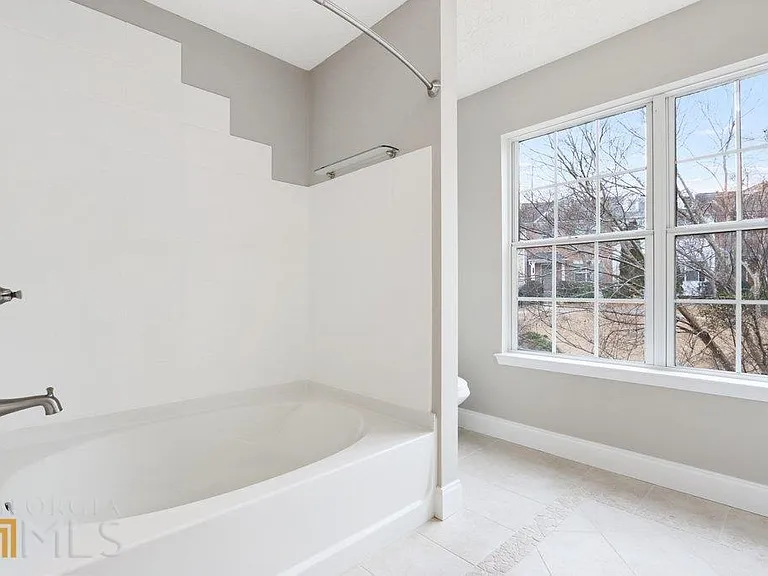512 Blossom Way — Photo 29