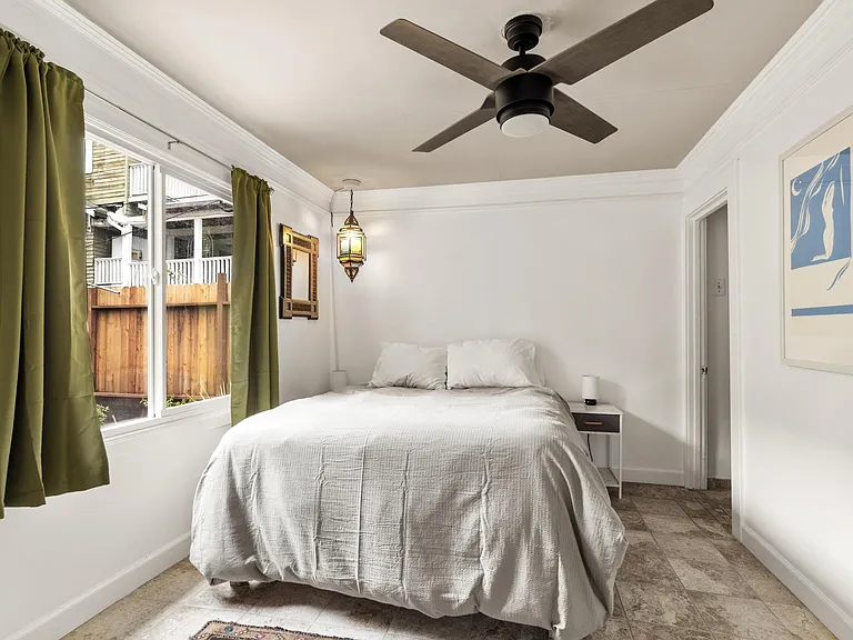 724 Robinson St #704.5 — Photo 3