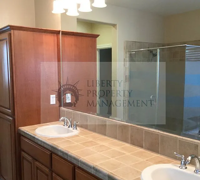 4242 Arthur Mace Dr — Photo 10