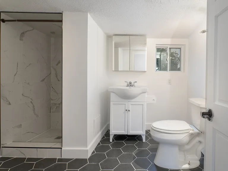 92 Pearl St #2A — Photo 9