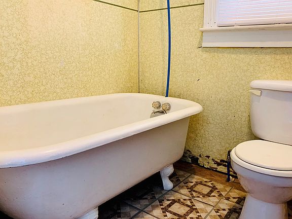 2nd image of 26 Coffman St