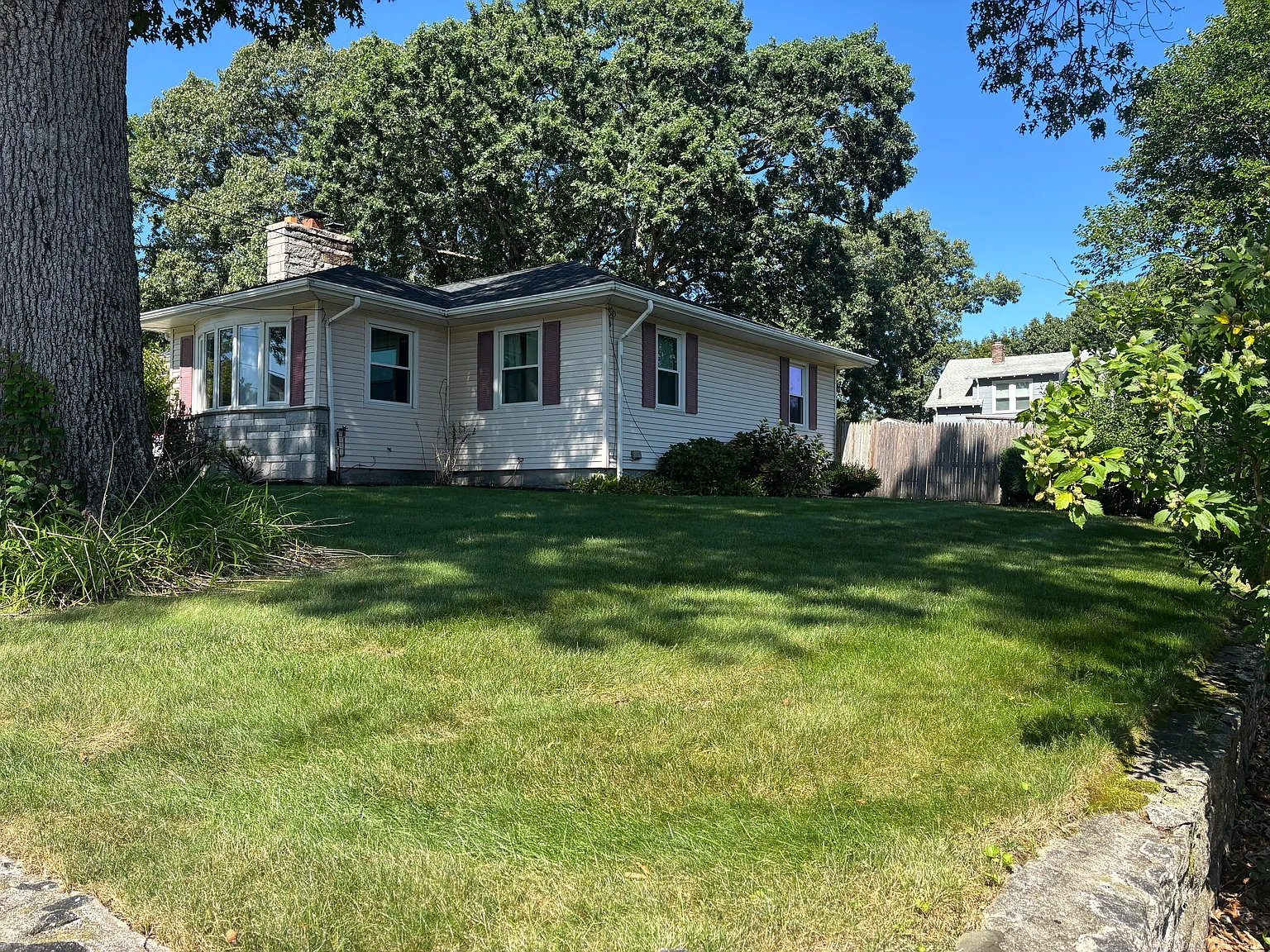3 bed, 1.5 bath, 1542 sqft, $3,450 — Photo 2