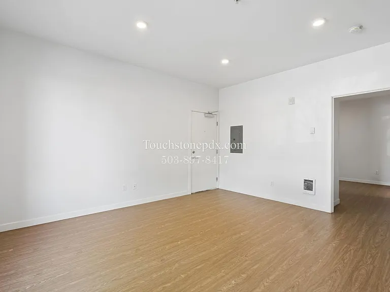 424 NE Jessup St #4 — Photo 10