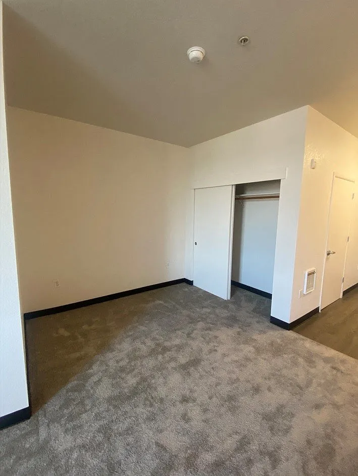 Miley Gardens at Eastmont- 55+ Senior Affordable Community — Photo 2