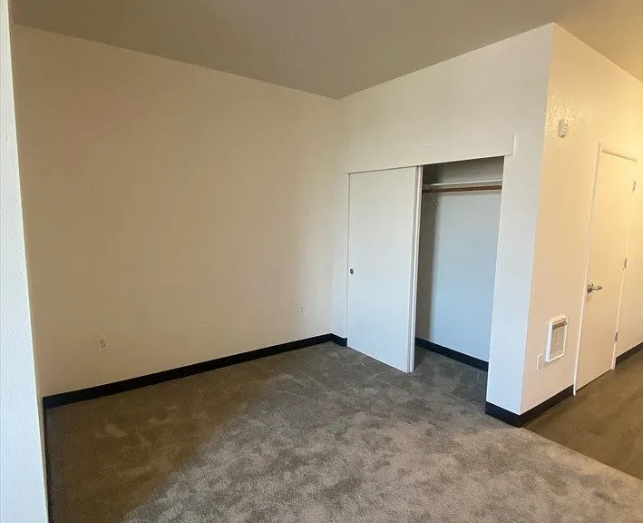 Miley Gardens at Eastmont- 55+ Senior Affordable Community — Photo 2